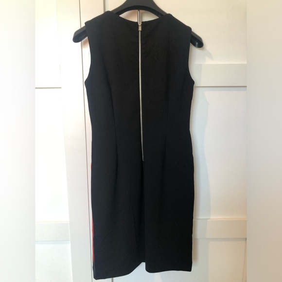 Premise Dresses Sheath Dress - Picture 3 of 4